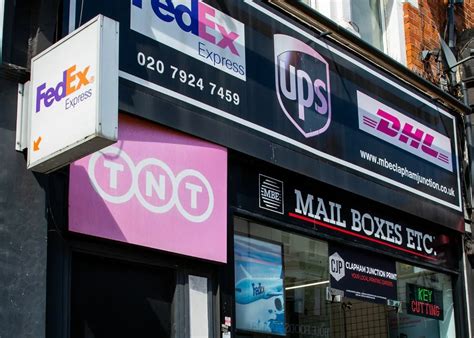 mail boxes etc. london - clapham junction london|Mail Boxes Etc, 264 Lavender Hill, London .